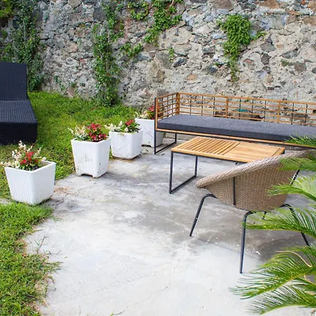 Le Del Cappello إيفريا