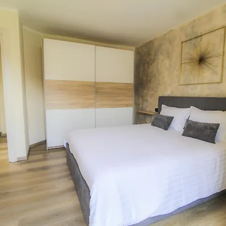 Le Del Cappello * Ivrea