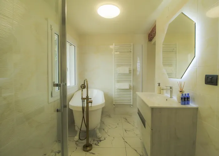 Le Del Cappello Apartamento Ivrea